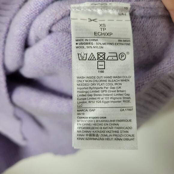 GAP Merino Wool Extra Fine Blend Crewneck Purple Pullover Sweater Women Sz XS - Picture 7 of 8